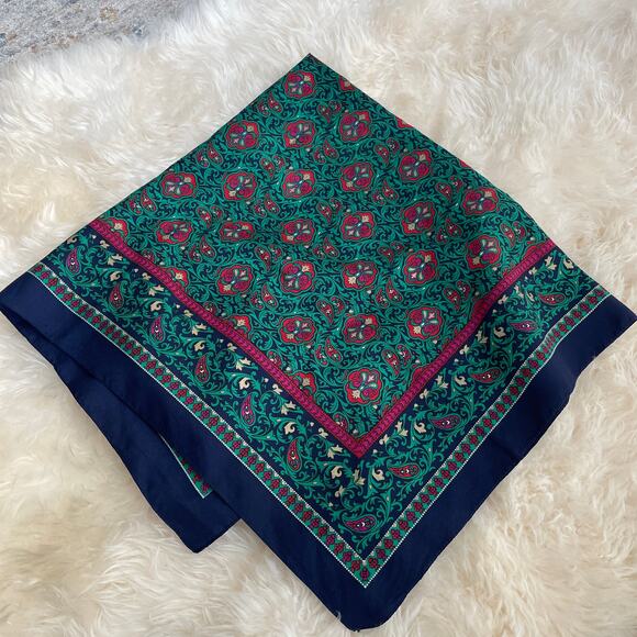 10-Piece Vintage Scarf Lot | Silk, Italy, Japan, Echo, Hand-Rolled, Rare Mix - Picture 4 of 16